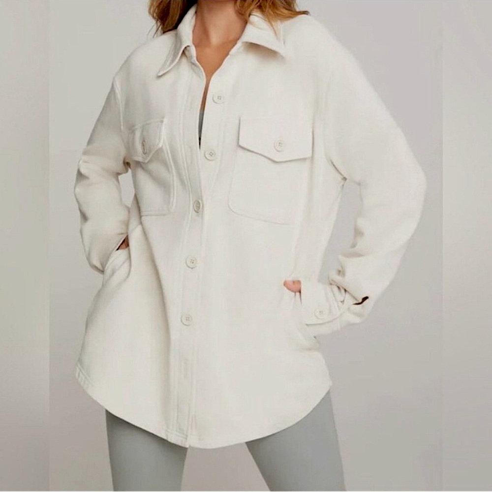 Good American button-down shacket size 5/6 Large or XL